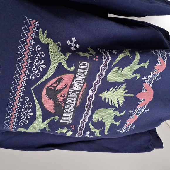 Jurassic World Holiday Sweatshirt EUC size lg - Picture 2 of 7